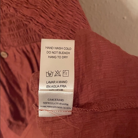 Doe & Rae Rust Smocked Top - Picture 6 of 6